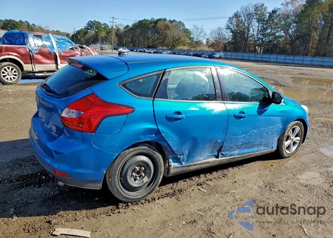 2014 Ford Focus Se z USA, uszkodzony, nr VIN 1FADP3K26EL398422